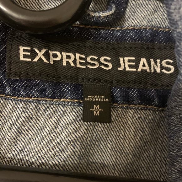 Express sleeveless jean jacket - Picture 5 of 8